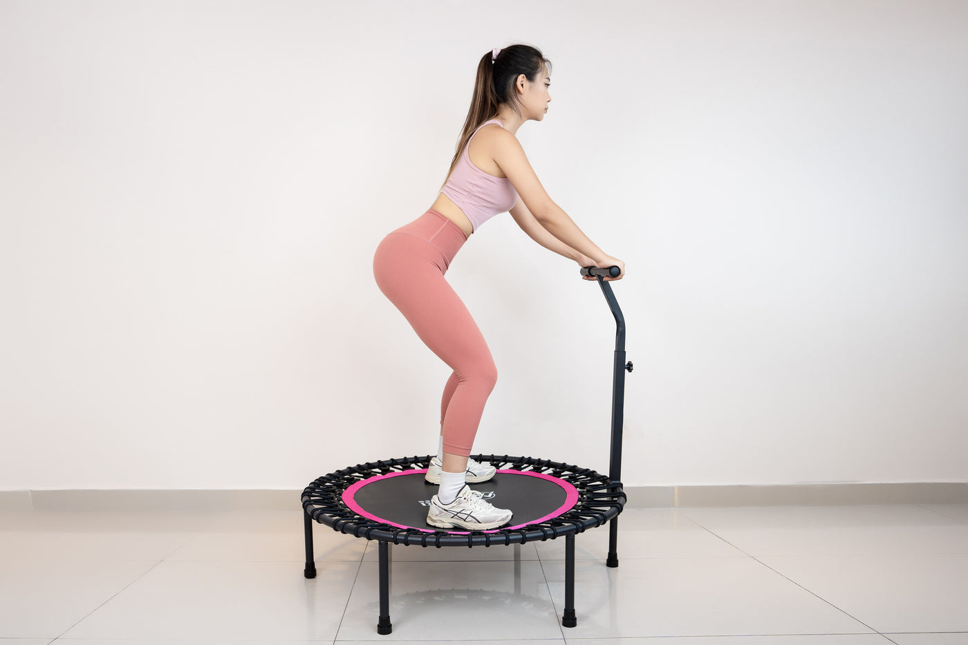 Rebounder Fitness Trampoline with Adjustable Handle Bar